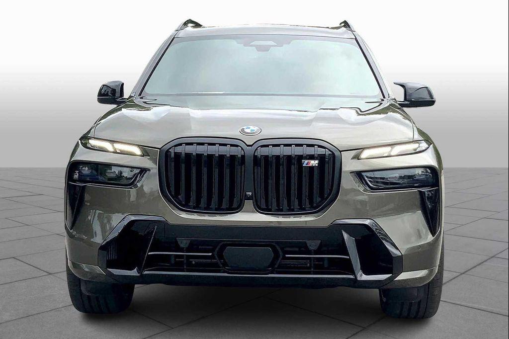 new 2026 BMW X7 car, priced at $123,575