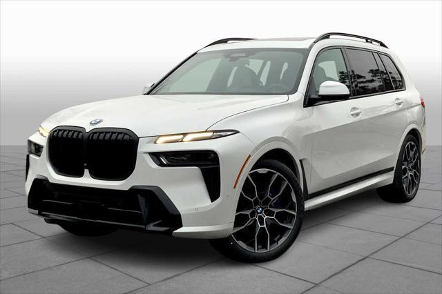 new 2025 BMW X7 car, priced at $100,330