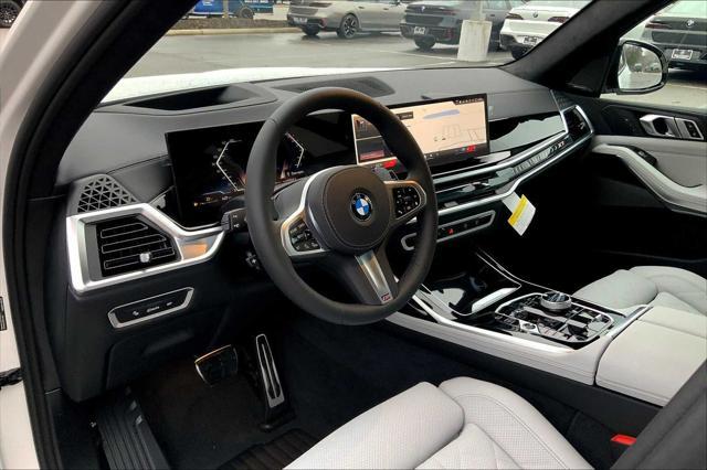 new 2025 BMW X7 car, priced at $100,330