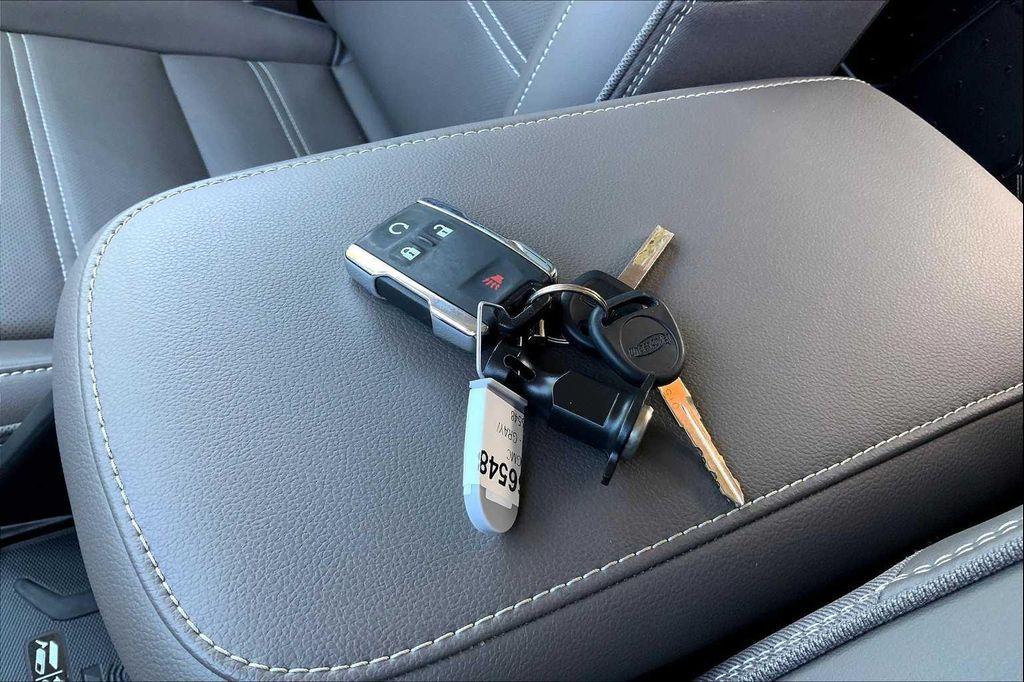used 2021 GMC Canyon car, priced at $35,998