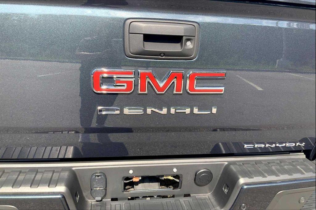 used 2021 GMC Canyon car, priced at $35,998