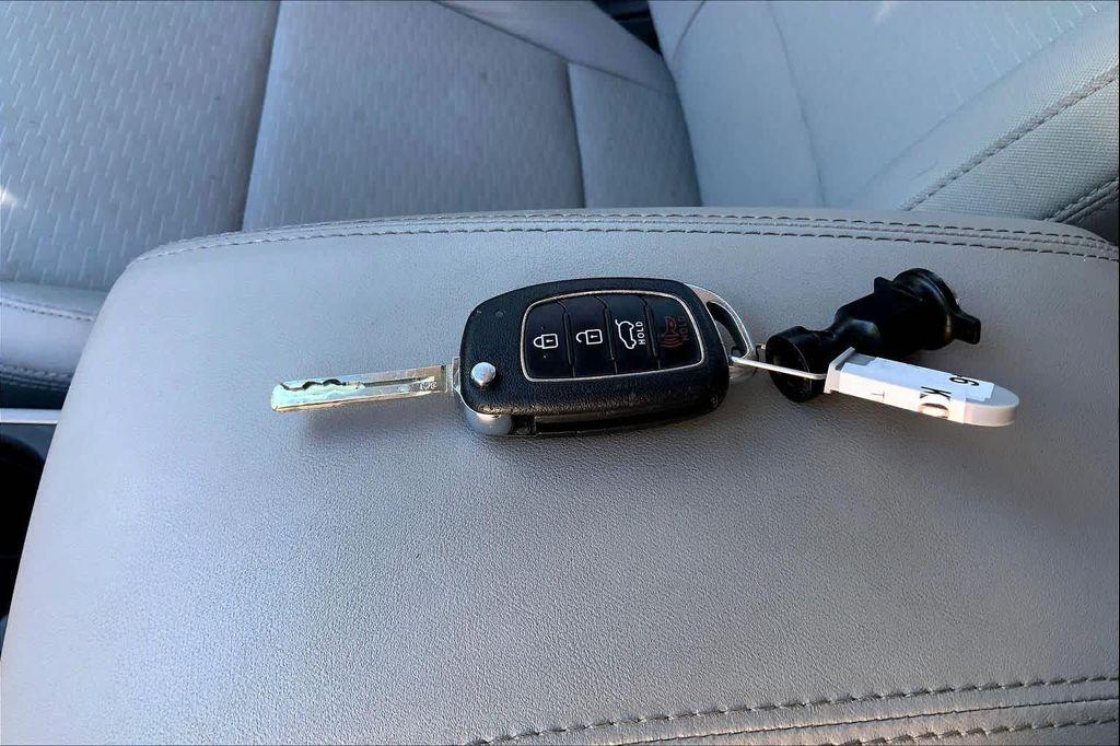 used 2019 Hyundai Tucson car, priced at $14,998