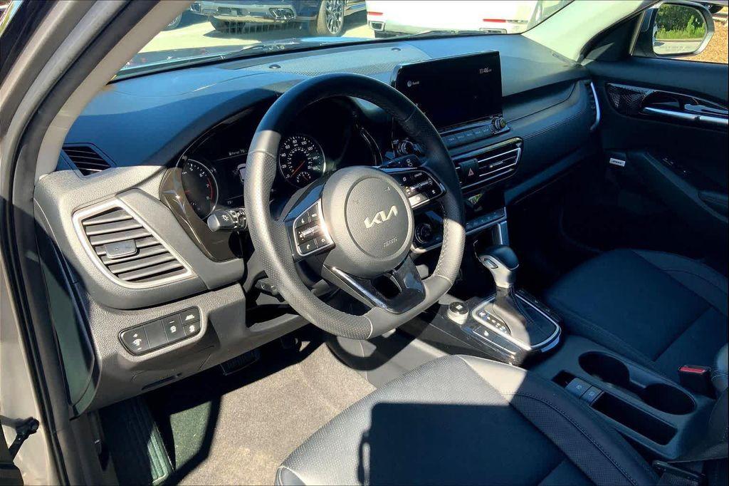 used 2022 Kia Seltos car, priced at $21,498