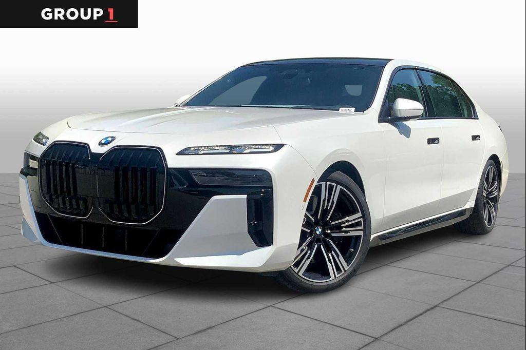 new 2025 BMW 760 car, priced at $141,730
