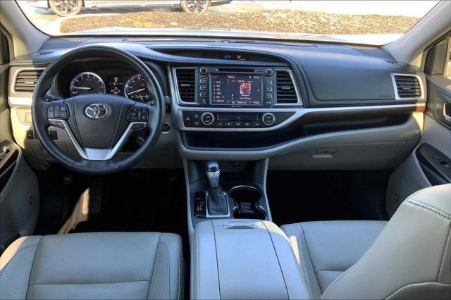 used 2015 Toyota Highlander car, priced at $23,498