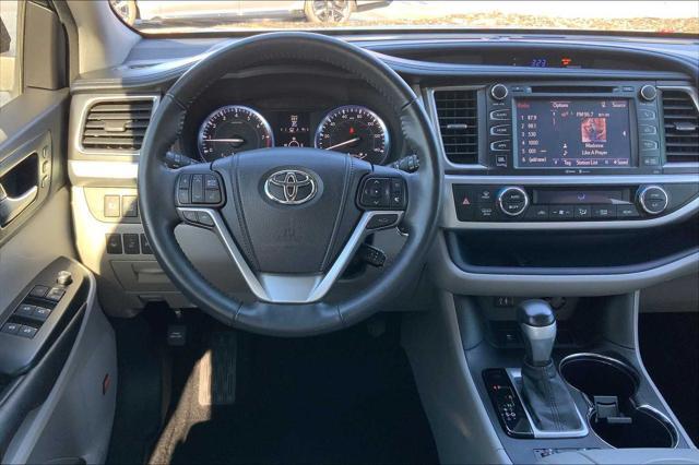 used 2015 Toyota Highlander car, priced at $23,498