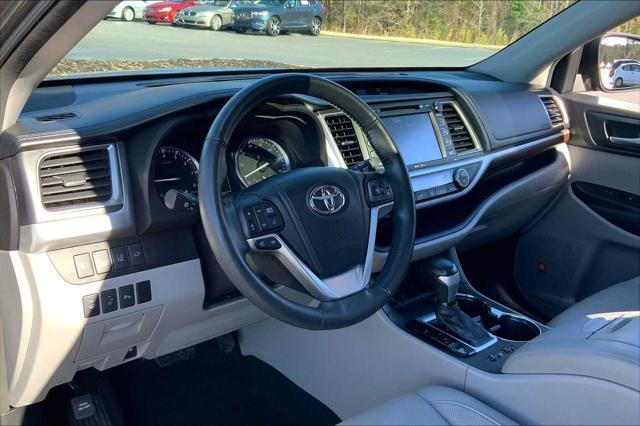 used 2015 Toyota Highlander car, priced at $23,498