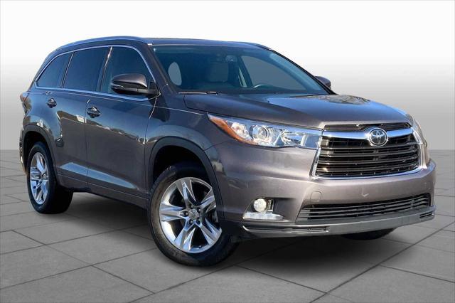 used 2015 Toyota Highlander car, priced at $23,498