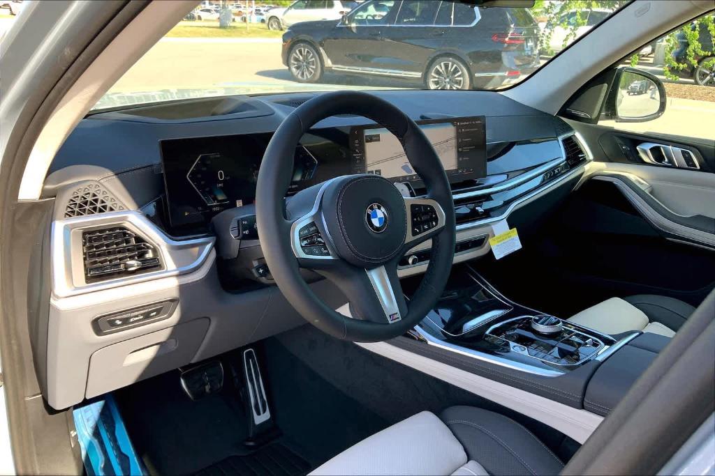 new 2024 BMW X7 car, priced at $100,270