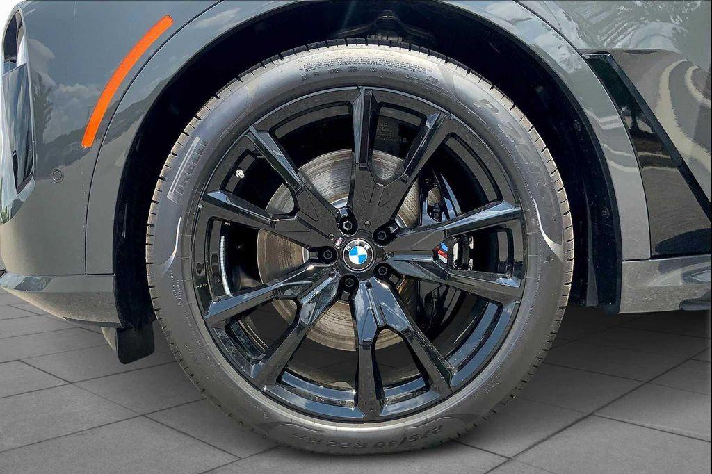 used 2026 BMW X7 car, priced at $99,285