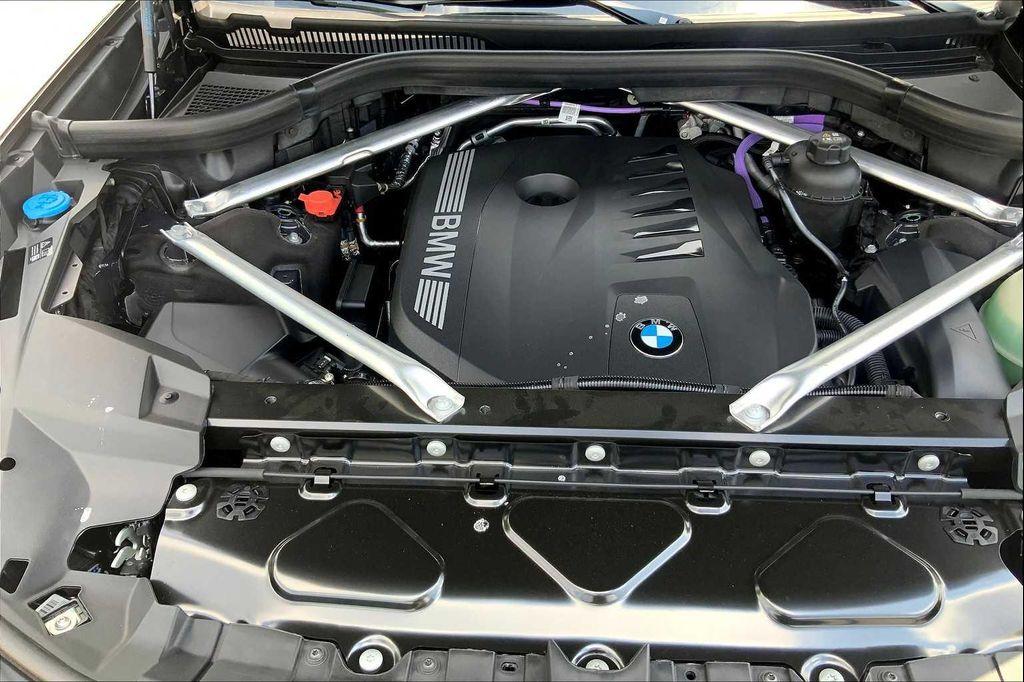 used 2026 BMW X7 car, priced at $99,285