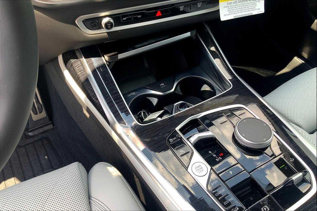 used 2026 BMW X7 car, priced at $99,285