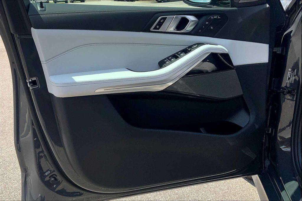 used 2026 BMW X7 car, priced at $99,285