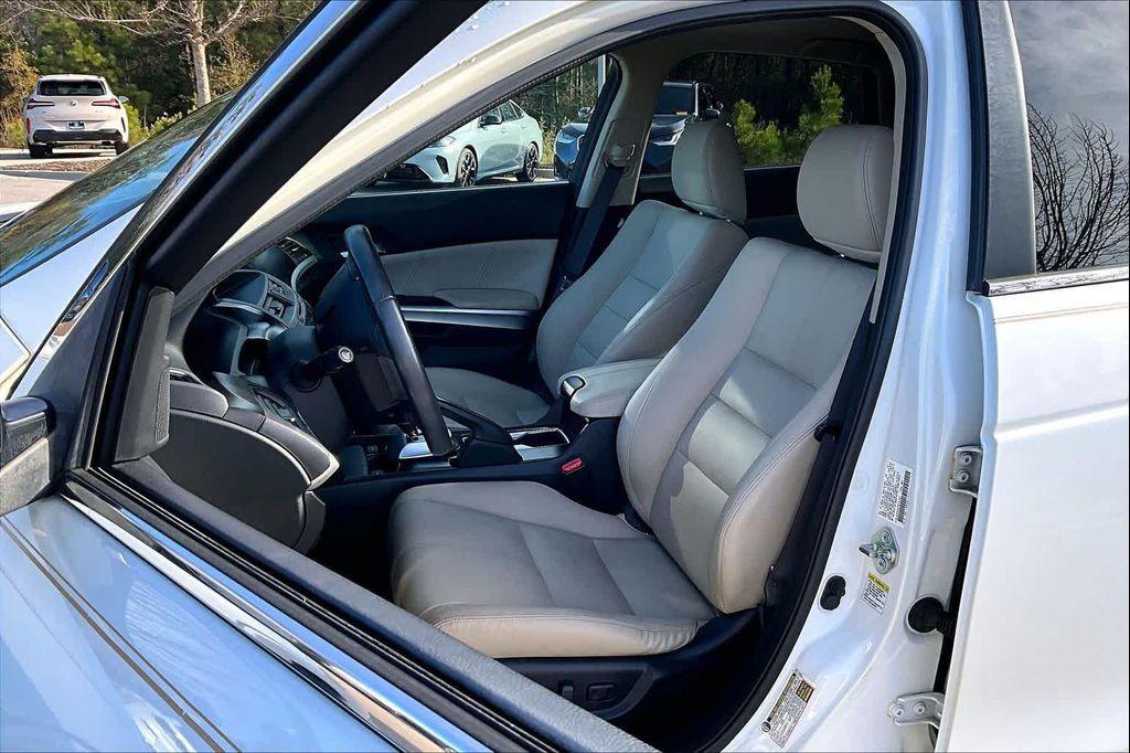 used 2014 Honda Crosstour car, priced at $15,238