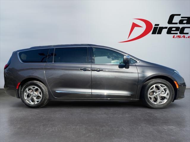 used 2022 Chrysler Pacifica car