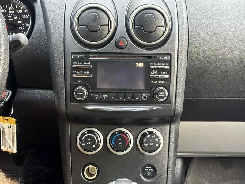 used 2015 Nissan Rogue Select car, priced at $7,500
