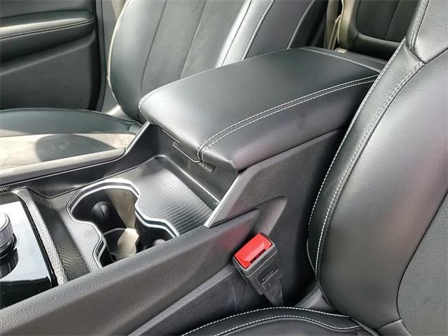 used 2024 Jeep Grand Cherokee car, priced at $38,777