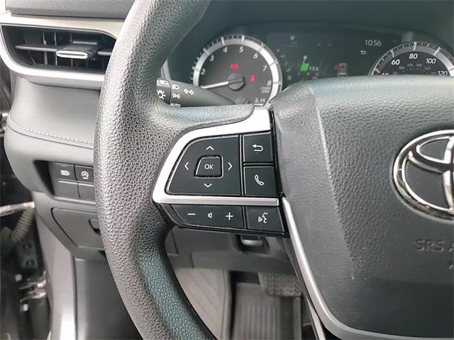 used 2023 Toyota Highlander car, priced at $34,588