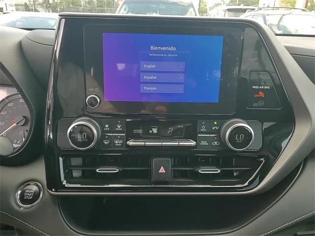 used 2023 Toyota Highlander car, priced at $34,588