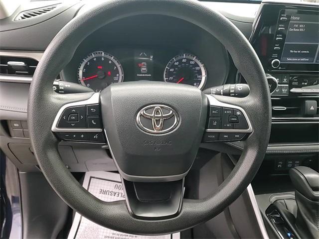 used 2022 Toyota Highlander car, priced at $25,227