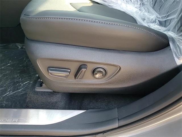 used 2025 Toyota Highlander Hybrid car, priced at $57,825