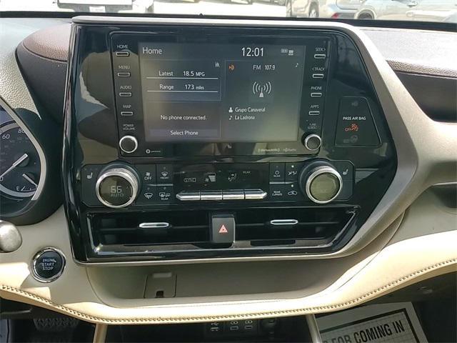 used 2022 Toyota Highlander car, priced at $33,161