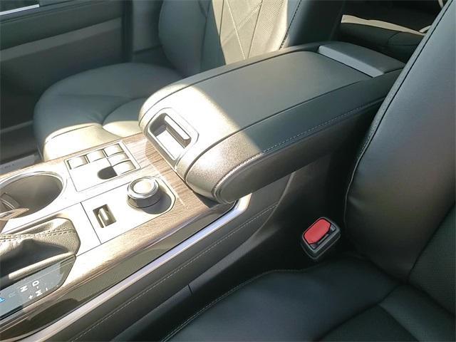 new 2025 Toyota Highlander car, priced at $55,375