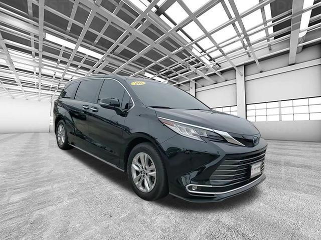 used 2022 Toyota Sienna car, priced at $46,676