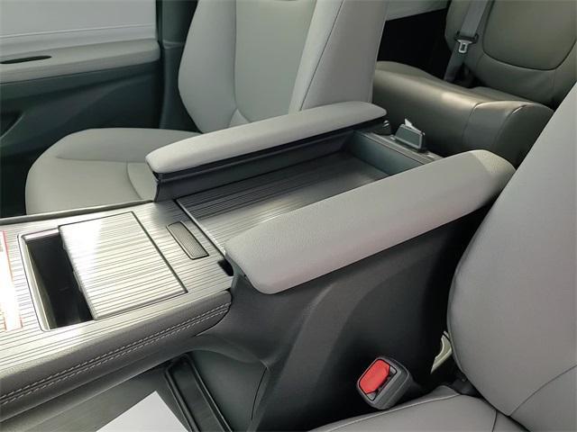 used 2025 Toyota Sienna car, priced at $49,988