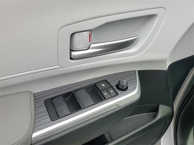 used 2025 Toyota Sienna car, priced at $49,988