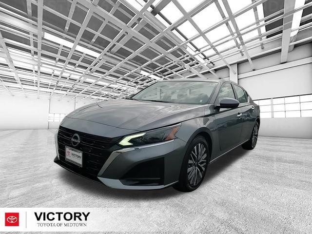 used 2023 Nissan Altima car, priced at $19,894