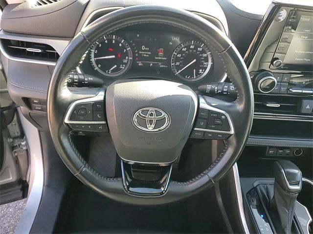 used 2021 Toyota Highlander car, priced at $30,444