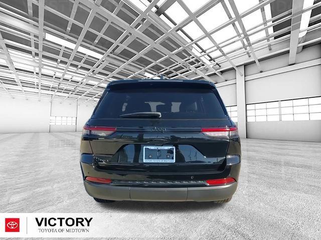 used 2023 Jeep Grand Cherokee car, priced at $27,518