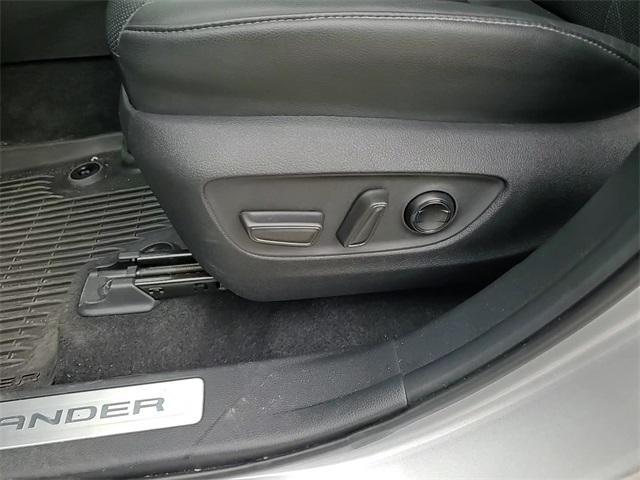 used 2024 Toyota Highlander car, priced at $42,891