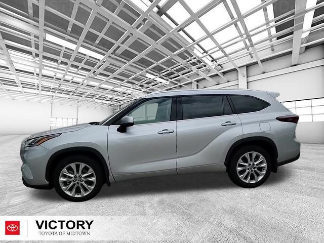used 2024 Toyota Highlander car, priced at $42,891