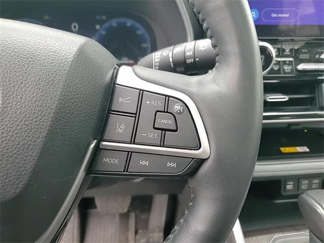 used 2024 Toyota Highlander car, priced at $42,891