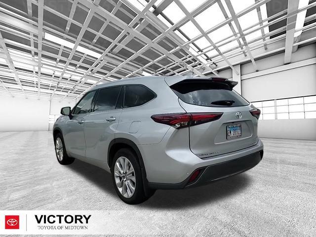 used 2024 Toyota Highlander car, priced at $42,891