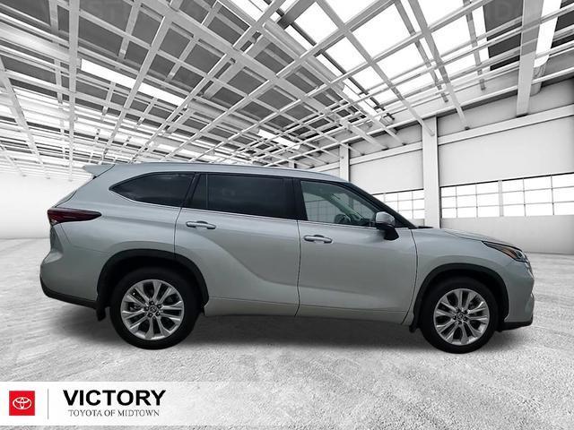 used 2024 Toyota Highlander car, priced at $42,891