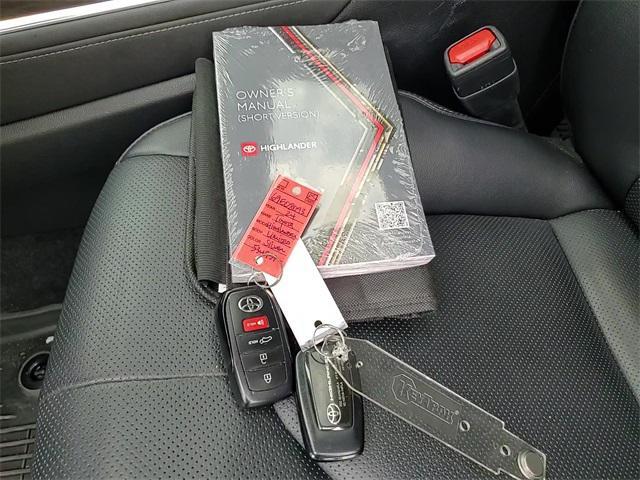 used 2024 Toyota Highlander car, priced at $42,891