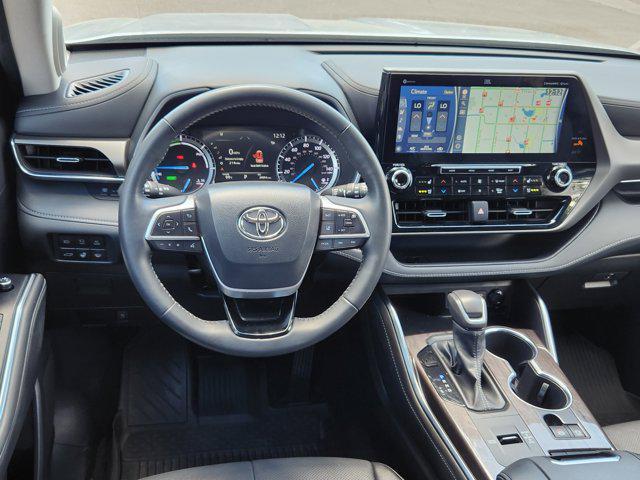 used 2022 Toyota Highlander Hybrid car, priced at $45,999
