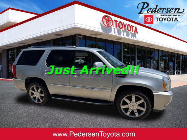 used 2013 Cadillac Escalade car, priced at $19,300