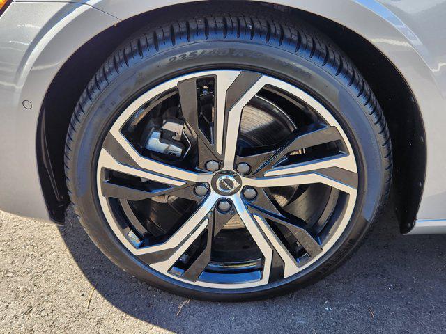 used 2024 Volvo S60 car, priced at $34,300
