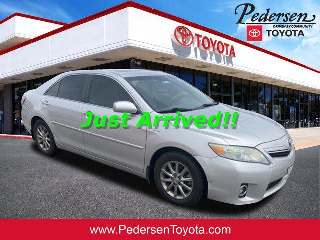 used 2011 Toyota Camry Hybrid car, priced at $9,300