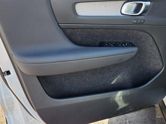 used 2023 Volvo XC40 car, priced at $31,300