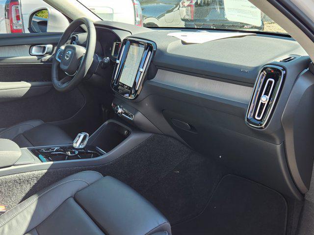 used 2023 Volvo XC40 car, priced at $31,300