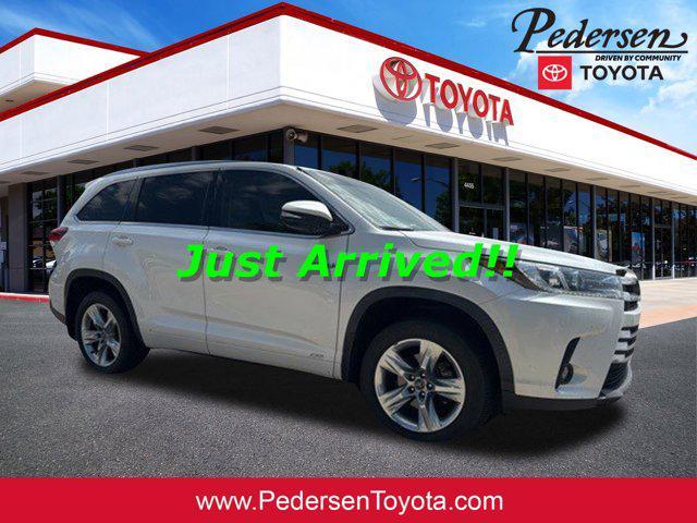 used 2019 Toyota Highlander Hybrid car, priced at $35,900