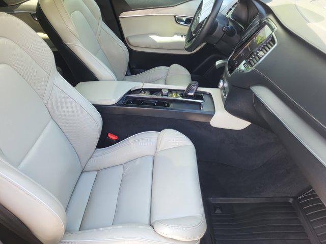 used 2022 Volvo XC90 Recharge Plug-In Hybrid car, priced at $59,300