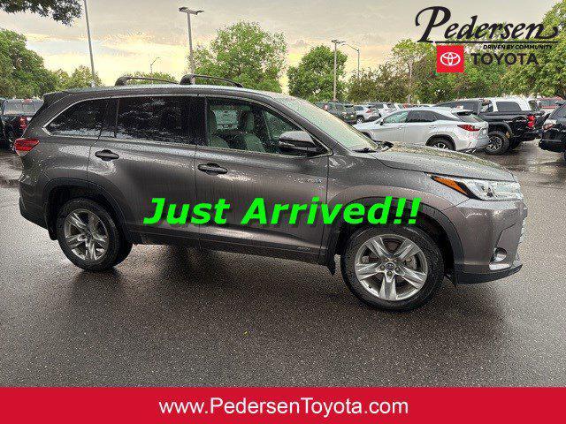 used 2019 Toyota Highlander Hybrid car