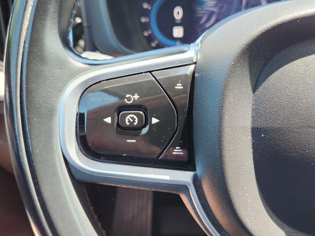 used 2022 Volvo XC60 car, priced at $39,300