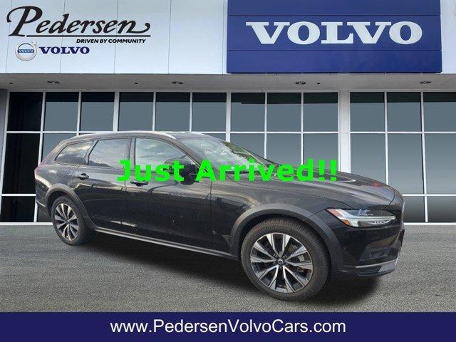 used 2023 Volvo V90 Cross Country car, priced at $51,690